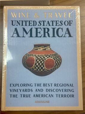 Assouline Wine & Travel: United States of America — Light Blue & Beige Cover